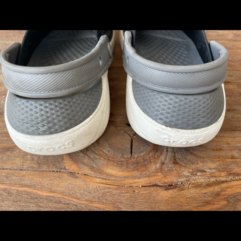 Crocs - Picture 3 of 4